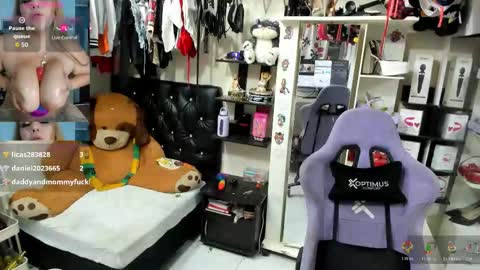 allsson_miller online show from January 14, 12:05 am