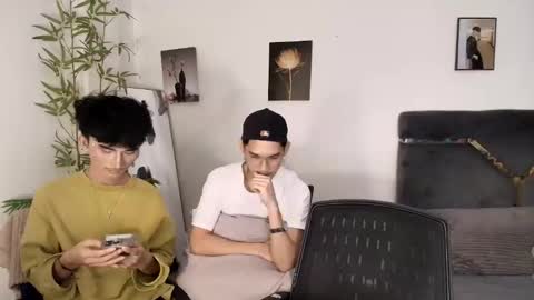 Snapshot of alluring_alpha chatting on May 12, 5:32 pm kim and josh online show from May 12, 5:32 pm