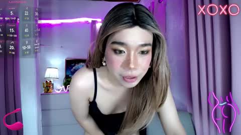 Snapshot of alluring_mj chatting on February 7, 10:24 pm mj online show from February 7, 10:24 pm