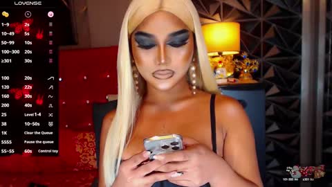 Natalya Fox online show from December 10, 6:44 am