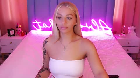 AlwaysHot online show from February 2, 3:21 am