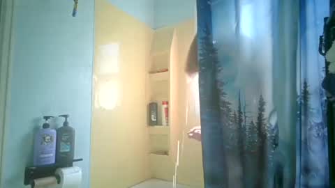 allwolf0323 online show from September 15, 6:41 pm