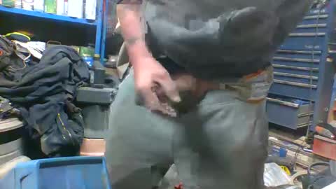 allwolf0323 online show from November 8, 10:52 pm