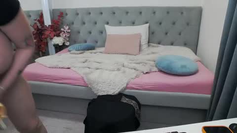         online show from May 22, 4:12 pm