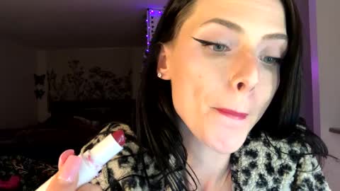 Ally Girl In Her Ally World online show from February 3, 9:08 am