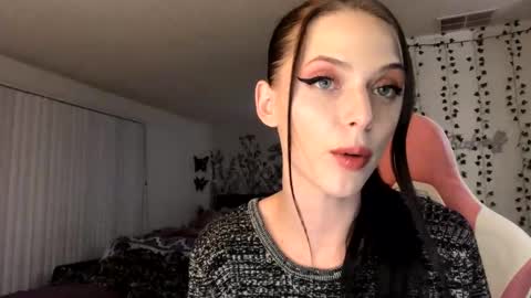 Ally Girl In Her Ally World online show from February 14, 7:49 am