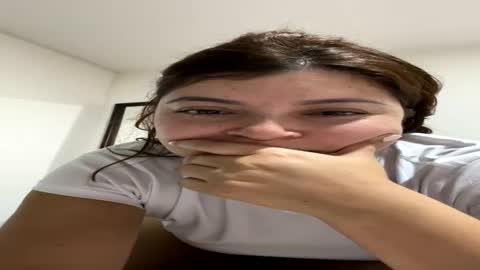 Snapshot of allysonh24 chatting on May 23, 12:38 am Allyson online show from May 23, 12:38 am