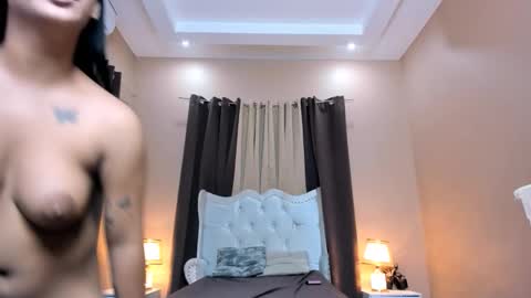 ALLYSGAYLEAVI YNA online show from March 22, 2:53 pm