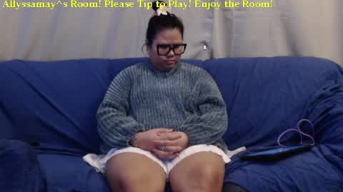 Allyssamay online show from February 8, 6:43 am