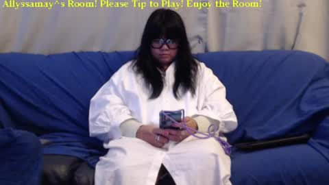 Allyssamay online show from February 18, 6:37 am