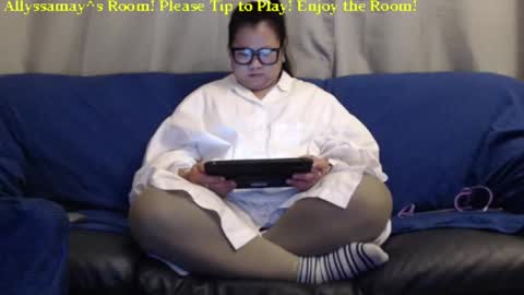 Allyssamay online show from March 7, 4:13 am