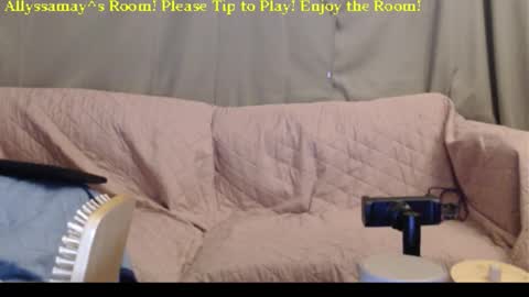 Allyssamay online show from November 23, 3:28 am