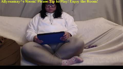 Allyssamay online show from January 11, 3:22 am