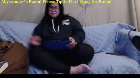 Allyssamay online show from March 8, 4:49 am