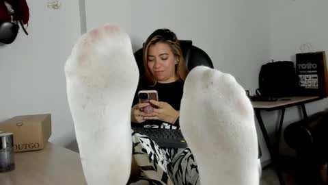 ALMA FENIX  online show from April 15, 7:59 am