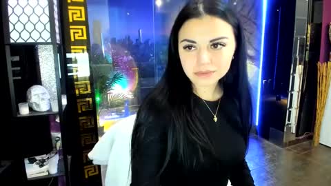 Snapshot of alma_pearl chatting on December 19, 11:07 am Alma online show from December 19, 11:07 am