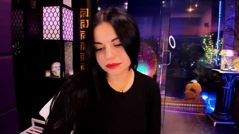 Snapshot of alma_pearl chatting on January 8, 9:42 am Alma online show from January 8, 9:42 am