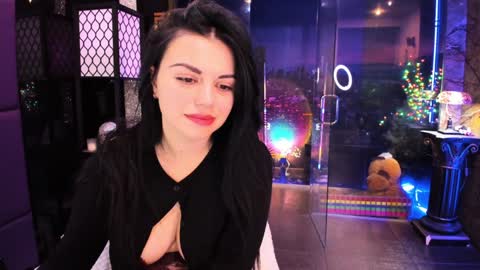 Snapshot of alma_pearl chatting on January 18, 10:17 am Alma online show from January 18, 10:17 am