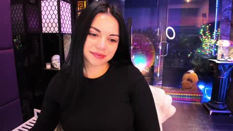 Snapshot of alma_pearl chatting on January 21, 7:04 am Alma online show from January 21, 7:04 am