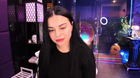 Snapshot of alma_pearl chatting on January 25, 11:55 am Alma online show from January 25, 11:55 am