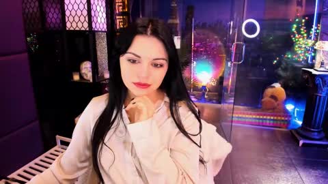 Snapshot of alma_pearl chatting on February 18, 8:05 am Alma online show from February 18, 8:05 am