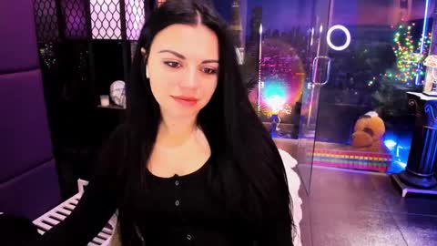 Snapshot of alma_pearl chatting on February 19, 8:12 am Alma online show from February 19, 8:12 am