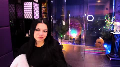 Snapshot of alma_pearl chatting on February 26, 7:31 am Alma online show from February 26, 7:31 am