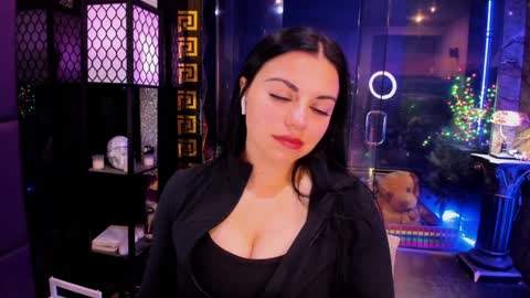 Snapshot of alma_pearl chatting on September 14, 6:23 am Alma online show from September 14, 6:23 am