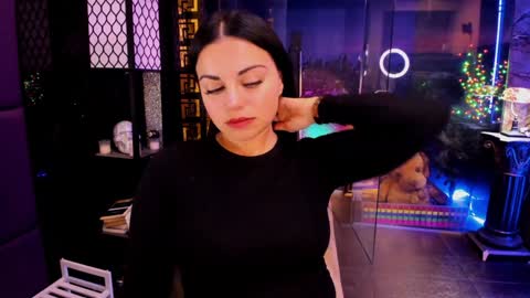 Snapshot of alma_pearl chatting on September 27, 9:03 am Alma online show from September 27, 9:03 am