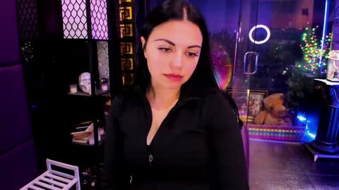 Snapshot of alma_pearl chatting on October 2, 5:58 am Alma online show from October 2, 5:58 am