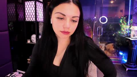 Snapshot of alma_pearl chatting on October 12, 8:02 am Alma online show from October 12, 8:02 am