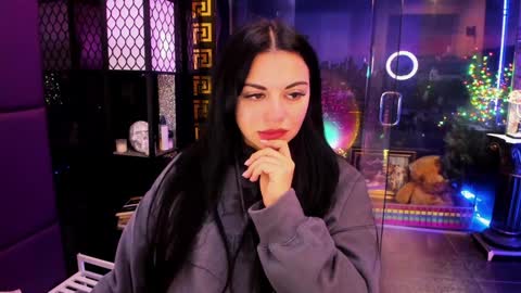 Snapshot of alma_pearl chatting on October 22, 7:52 am Alma online show from October 22, 7:52 am