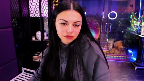 Snapshot of alma_pearl chatting on October 26, 8:20 am Alma online show from October 26, 8:20 am