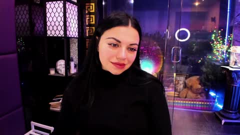 Snapshot of alma_pearl chatting on October 31, 6:47 am Alma online show from October 31, 6:47 am