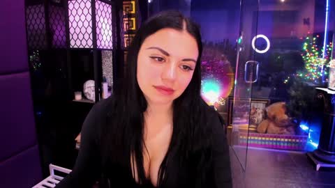 Snapshot of alma_pearl chatting on November 11, 8:47 am Alma online show from November 11, 8:47 am