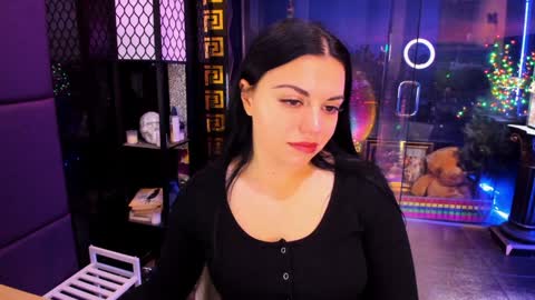 Snapshot of alma_pearl chatting on November 27, 7:32 am Alma online show from November 27, 7:32 am