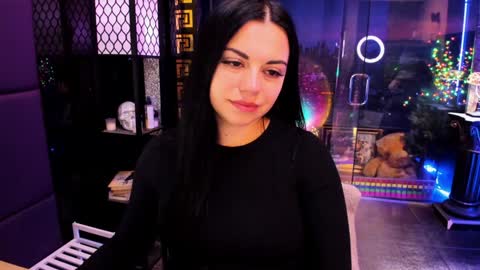 Snapshot of alma_pearl chatting on December 3, 8:12 am Alma online show from December 3, 8:12 am