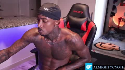 Snapshot of almightycnote chatting on October 7, 11:35 pm Almightycnote online show from October 7, 11:35 pm