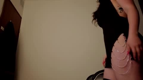 Snapshot of almma_ chatting on October 8, 1:42 pm ALMMA online show from October 8, 1:42 pm