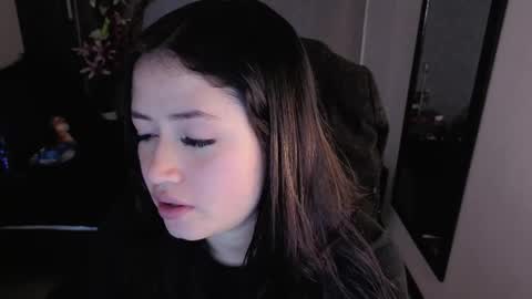 Snapshot of almma_ chatting on November 6, 1:23 pm ALMMA online show from November 6, 1:23 pm