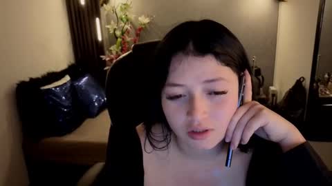 Snapshot of almma_ chatting on December 3, 2:04 pm ALMMA online show from December 3, 2:04 pm