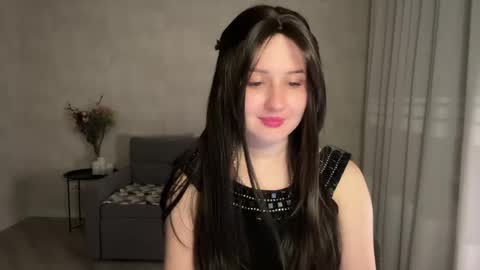 Snapshot of almostinnocent_ chatting on May 31, 7:04 pm Anna online show from May 31, 7:04 pm