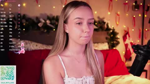 Lia online show from December 16, 3:33 am