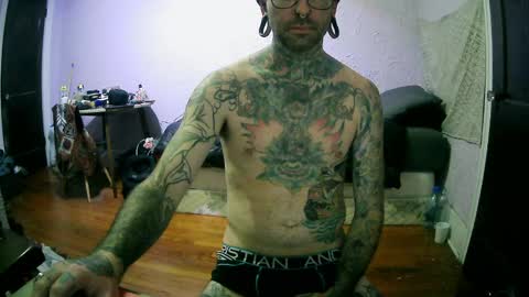 Snapshot of aloewish chatting on November 2, 8:39 am Aloe online show from November 2, 8:39 am