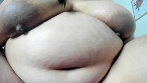 Snapshot of alondra_zaens chatting on February 12, 12:05 am Alondra online show from February 12, 12:05 am