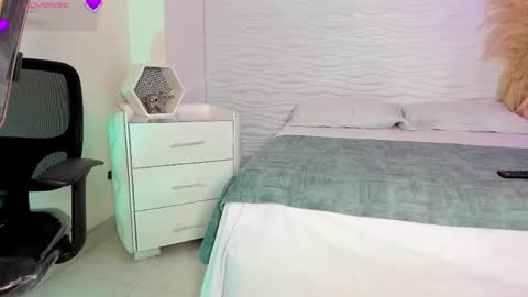 ALONDRA CUTE online show from April 13, 4:18 am