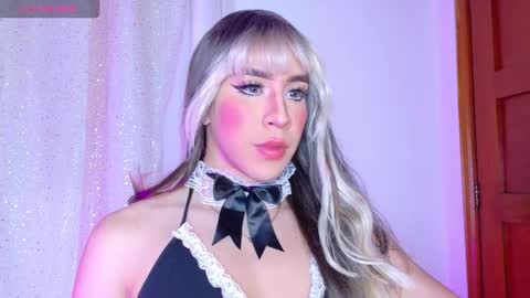 Hazel Bowie online show from March 15, 10:05 pm