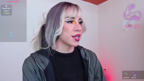Hazel Bowie online show from May 23, 6:12 pm