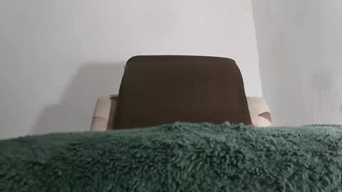 alotofcream4u online show from March 14, 5:24 am