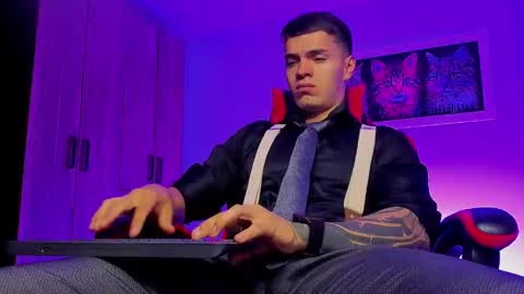 Snapshot of alpha_dominus_ chatting on September 11, 4:01 am alpha_dominus_ online show from September 11, 4:01 am